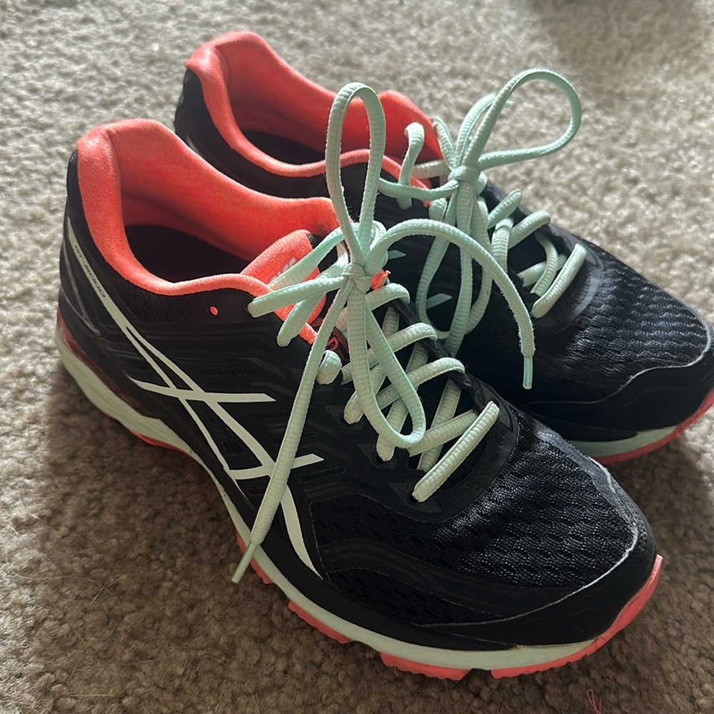 ASICS GT-2000